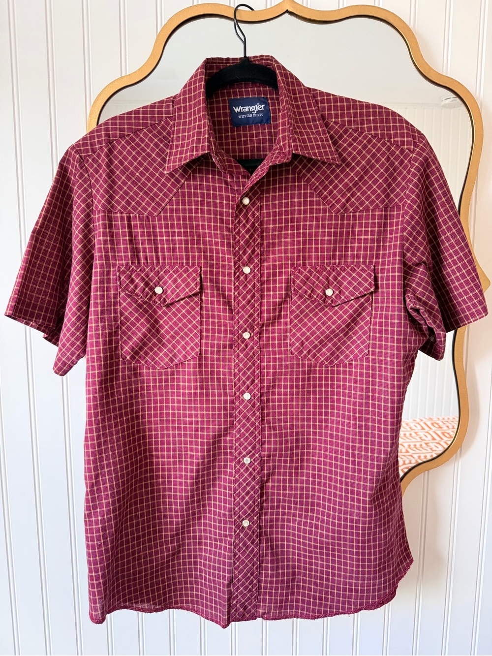 Wrangler Short Sleeve Western Button-Front Shirt in Burgundy Plaid